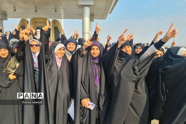 حال و هوای سفیران نور منطقه ۱۳ در راهیان نور جنوب