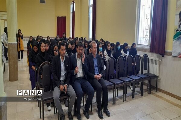 برگزاری  مراسم یادواره شهدا در دبیرستان دخترانه نسیبه