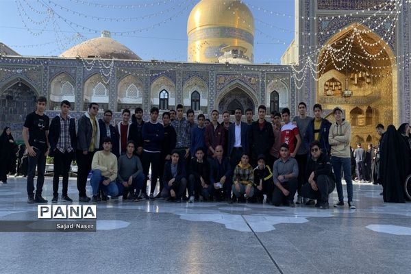 برگزاری اردوی دانش‌آموزان رشته تجربی دبیرستان نمونه آیت الله خامنه‌ای کاشمر