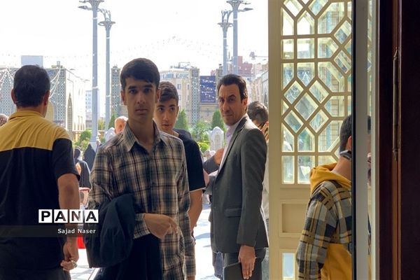 برگزاری اردوی دانش‌آموزان رشته تجربی دبیرستان نمونه آیت الله خامنه‌ای کاشمر