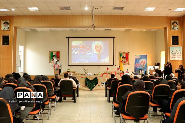 برگزاری رویداد ملی چفیه های بهشتی در مدارس غیردولتی شهرستان امیدیه