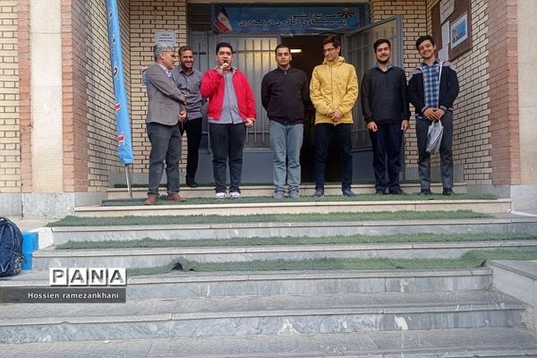 انتخابات پرشور شورای دانش‌آموزی در دبیرستان استعدادهای درخشان شهید بهشتی رودهن