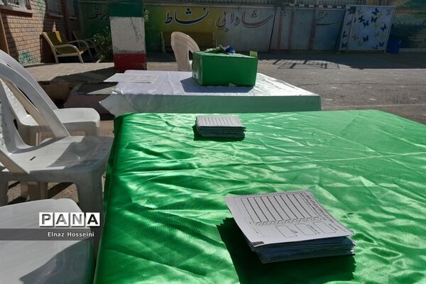 دوره انتخابات شورای دانش‌آموزی در دبیرستان دخترانه پژمان‌بختیاری