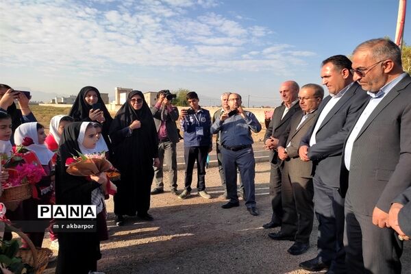 بازدید مدیرکل آموزش و پرورش فارس از مدارس شهرستان سروستان