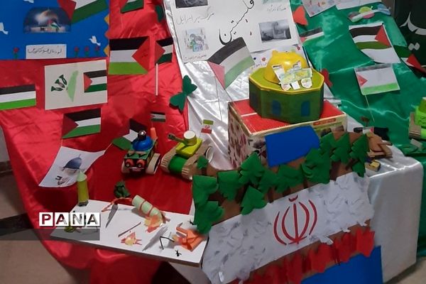 نمایشگاه دست سازه‌های استکبارستیزی، در دبستان پسرانه حضرت رسول اکرم شهرستان پردیس