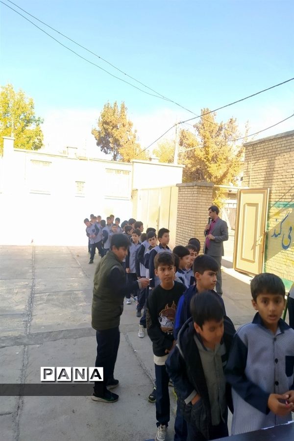 انتخابات شورای دانش‌آموزی مدرسه معلم دوره دوم