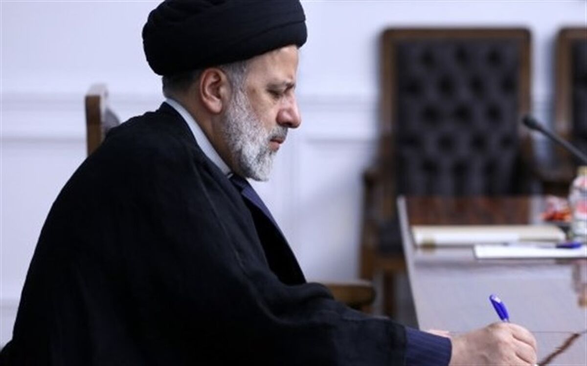 آیت الله رئیسی انتصاب حسین دهقان به ریاست بنیاد مستضعفان را تبریک گفت
