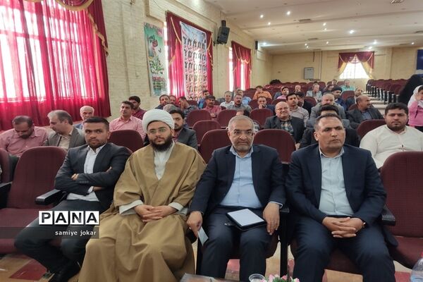 دیدار مدیرکل آموزش و پرورش استان فارس به همراه قرارگاه جهادی عدالت تربیتی و نصیب آموزشی با فرهنگیان شهرستان سروستان