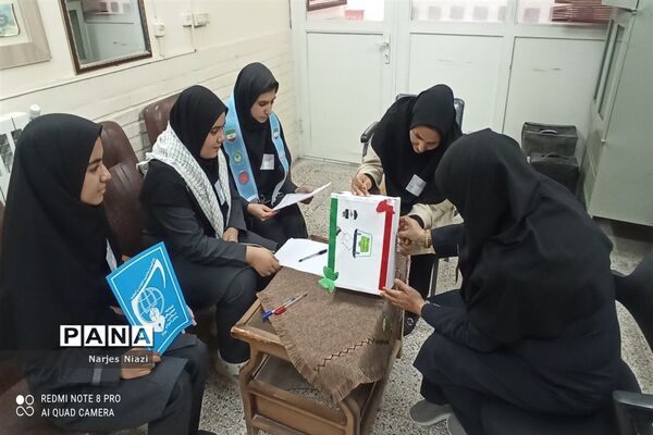 برگزاری انتخابات شورای دانش‌آموزی در دبیرستان شاهد مطهره