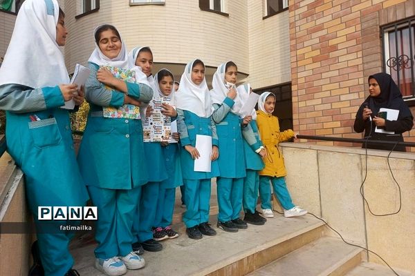 مراسم نمادین انتخابات شورای دانش‌آموزی در شهرستان فیروزکوه