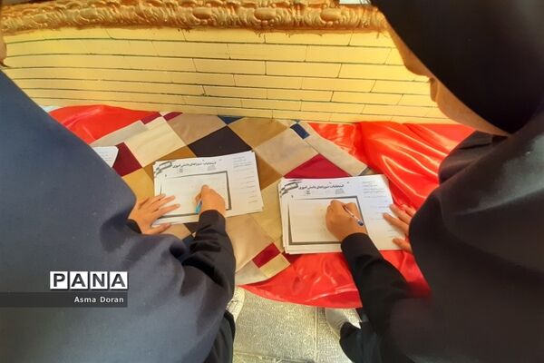 انتخابات شورای دانش‌آموزی در دبیرستان حضرت زینب(س) ناحیه سه