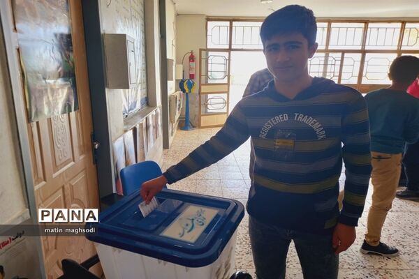 انتخابات شورای دانش‌آموزی دبیرستان دکتر شریعتی شهرستان  جاجرم