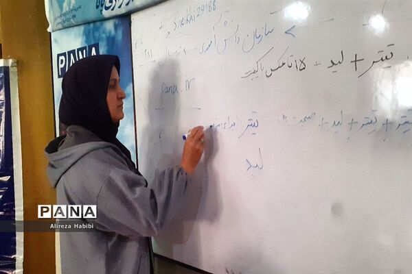 برگزاری کارگاه آموزش خبرنویسی ویژه دانش‌آموز خبرنگاران پسر در کانون شهدای فرهنگی ملارد