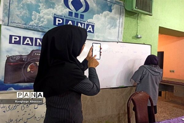 برگزاری کارگاه آموزش خبرنویسی ویژه دانش‌آموزان دختر در کانون شهدای فرهنگی ملارد