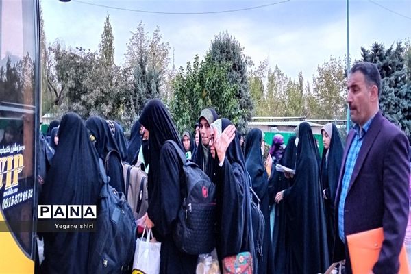 دیدار دانش‌آموزان منتخب سراسر کشور با مقام معظم رهبری