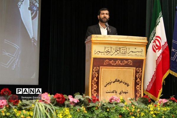 مراسم یادواره شهدای دانش‌آموز در کانون شهدای پاکدشت