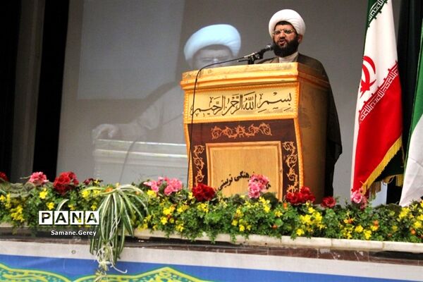 مراسم یادواره شهدای دانش‌آموز در کانون شهدای پاکدشت