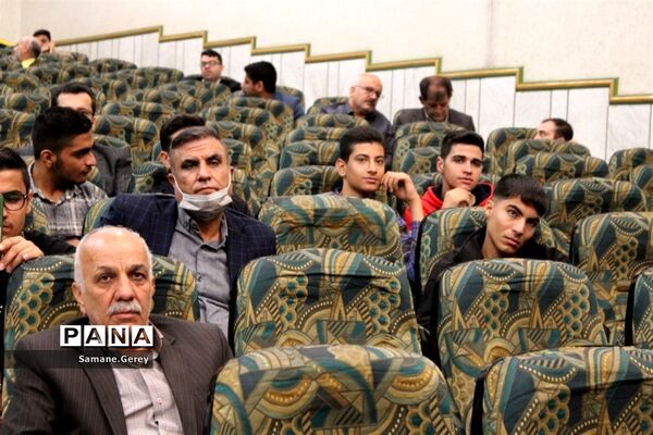 مراسم یادواره شهدای دانش‌آموز در کانون شهدای پاکدشت