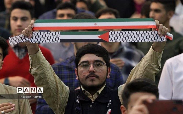 این دیدار باشکوه برایم سرشار از عشق و عظمت بود