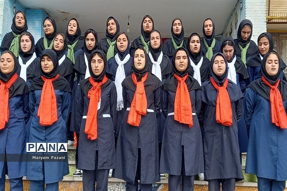 مراسم گرامیداشت روز دانش‌آموز در دبیرستان دکترحسابی ملارد