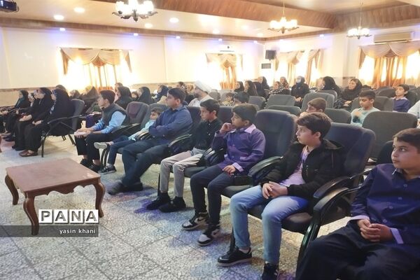 گردهمایی مسئولان هیأت‌های مذهبی دانش‌آموزی در عباس‌آباد