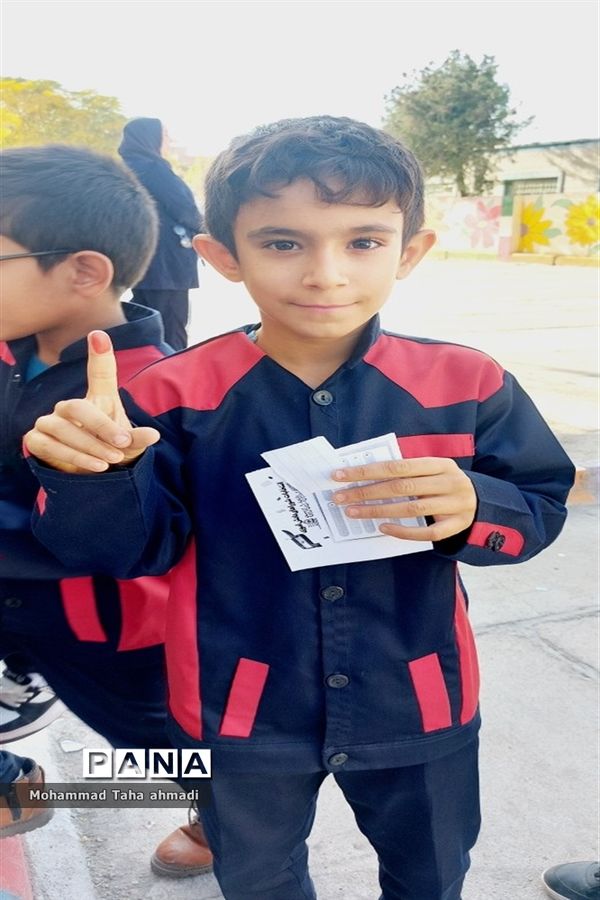 انتخابات شورای دانش‌آموزی مدرسه معلم دوره اول  شهرستان مانه و سملقان