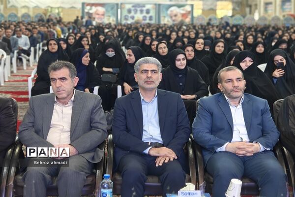 همایش استقبال سوگند یک هزار و 542 نفر ازنومعلمان عرصه تعلیم و تربیت استان کرمانشاه