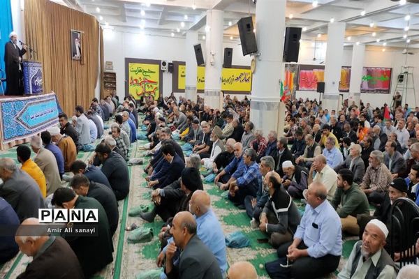 برپایی نماز جمعه در آستانه فرارسیدن روز دانش‌آموز
