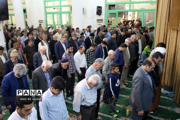 برپایی نماز جمعه در آستانه فرارسیدن روز دانش‌آموز