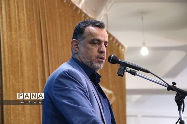برپایی نماز جمعه در آستانه فرارسیدن روز دانش‌آموز