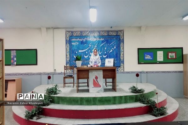 تجلیل از دانش‌آموزان رتبه برتر حوزه ادبی شهرستان ملارد