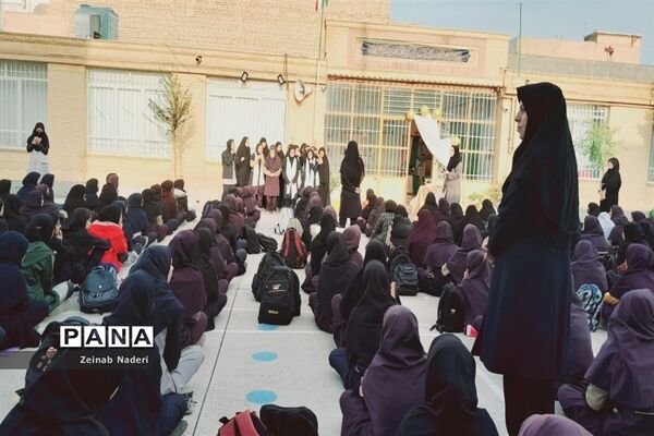 همایش نوجهان در دبیرستان دخترانه رفعت شهرستان کاشمر