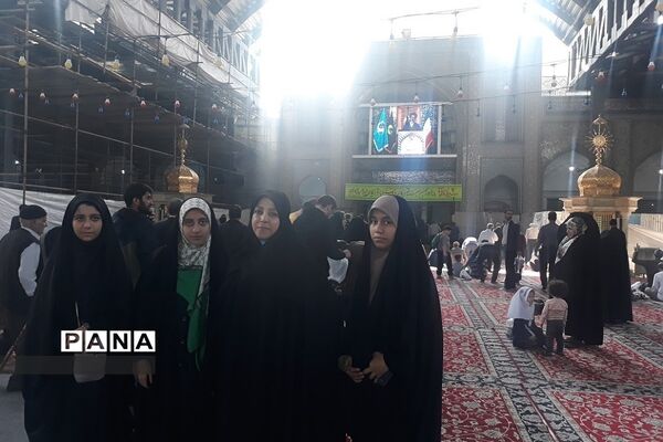 حضور دانش‌آموزان ناحیه دو ری در نماز جمعه