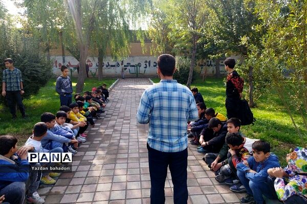 اردوی دانش‌آموزی در مصلی امام خمینی شهریار