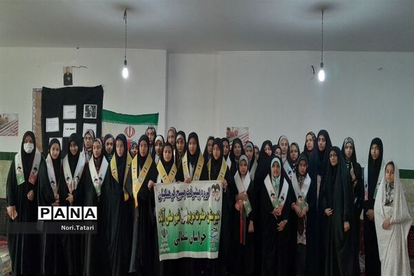 حضور پرشور فرهنگیان و دانش‌آموزان شهرستان بام و صفی آباد در نماز جمعه