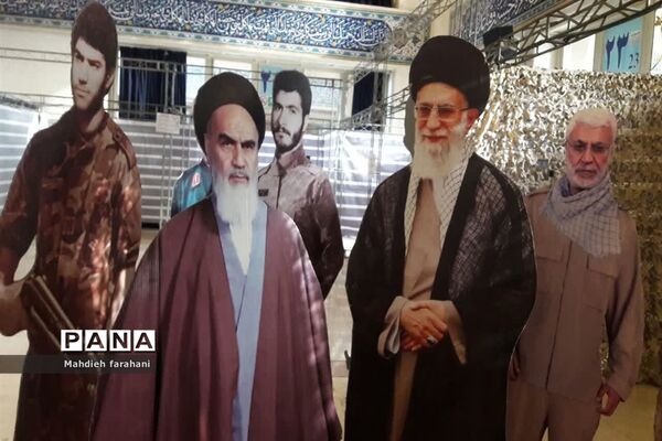 دیدار دانش‌آموزان استان مرکزی با مقام معظم رهبری