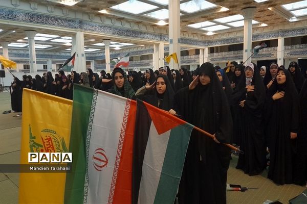 دیدار دانش‌آموزان استان مرکزی با مقام معظم رهبری