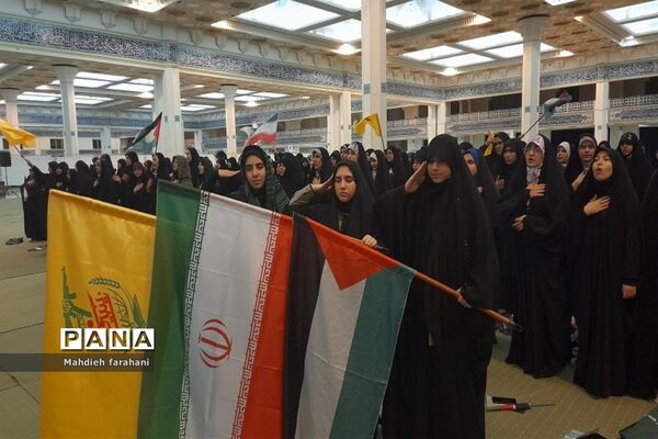 دیدار دانش‌آموزان استان مرکزی با مقام معظم رهبری
