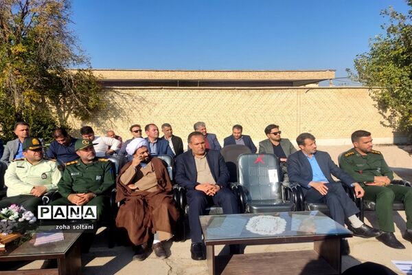 نواخته شدن زنگ استکبار‌ستیزی در مدارس شهرستان سروستان