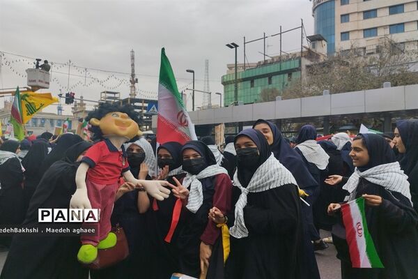 راهپیمایی۱۳ آبان از میدان بسیج تا حرم مطهر رضوی
