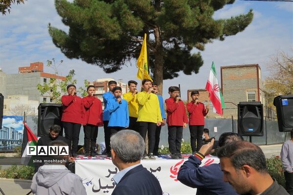حضور مردم و دانش‌آموزان شهرستان بجنورد در راهپیمایی 13 آبان ماه