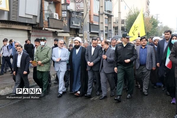 حضور مردم شهر قدس در راهپیمایی ۱۳ آبان