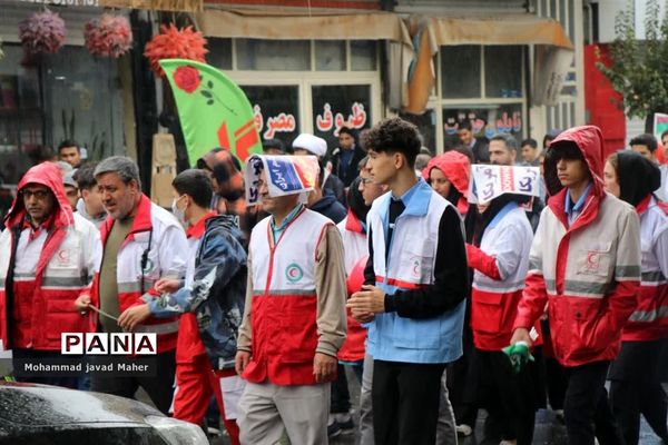 حضور مردم شهر قدس در راهپیمایی ۱۳ آبان