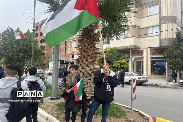 راهپیمایی سیزده آبان در شهر ایلام