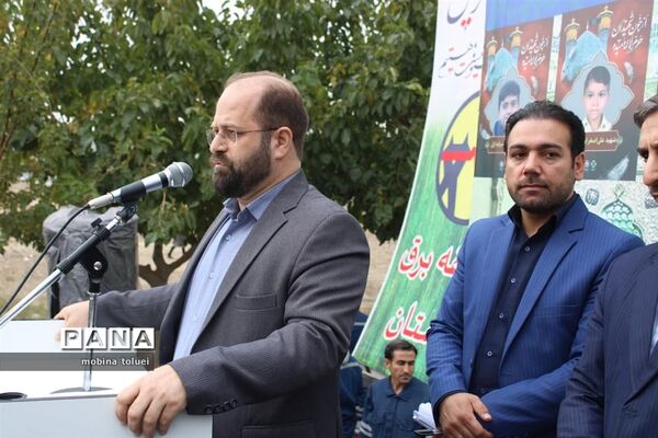 راهپیمایی روز دانش‌آموز در ناحیه یک بهارستان