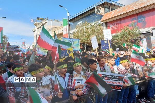 راهپیمایی روز 13آبان در زنجان