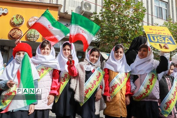 راهپیمایی روز 13آبان در زنجان