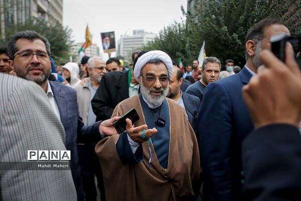 راهپیمایی ۱۳ آبان در تهران