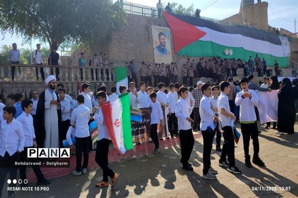 راهپیمایی روز استکبار‌ستیزی درشوشتر