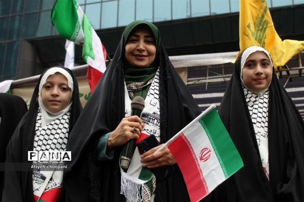 مراسم راهپیمایی ۱۳ آبان